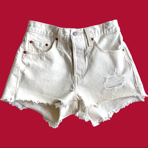 LEVI’S 501 CREAM COLORED SHORT JEAN SHORTS - Picture 1 of 6